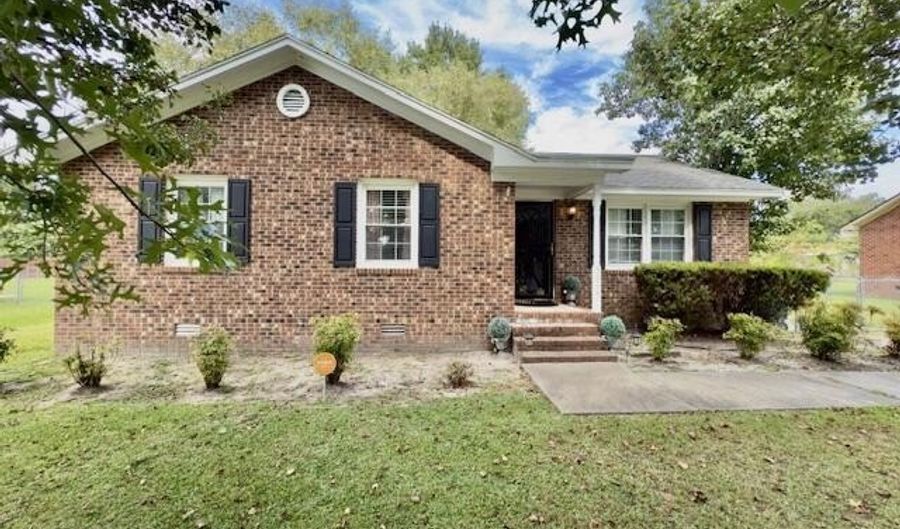 3869 Robin Rd, Ayden, NC 28513 - 3 Beds, 2 Bath