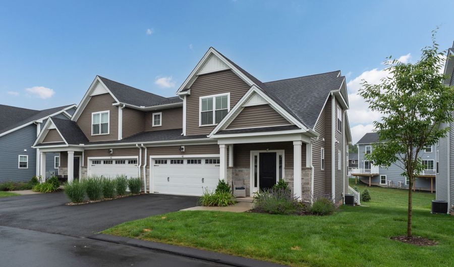 41 Soderman Way 41, Cheshire, CT 06410 - 3 Beds, 3 Bath
