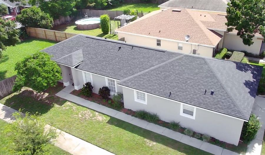 1833 COURTLAND St, Orlando, FL 32804 - 3 Beds, 2 Bath