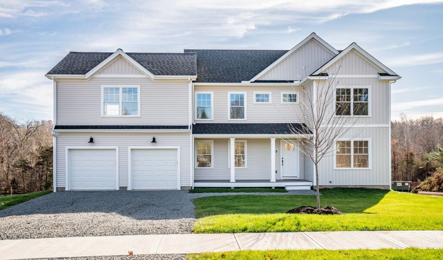 975 High Rd, Berlin, CT 06037 - 4 Beds, 3 Bath