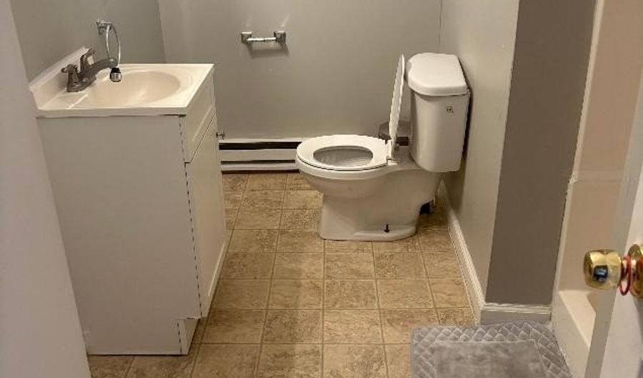 917 W Hamilton St 2B, Allentown, PA 18101 - 1 Beds, 1 Bath