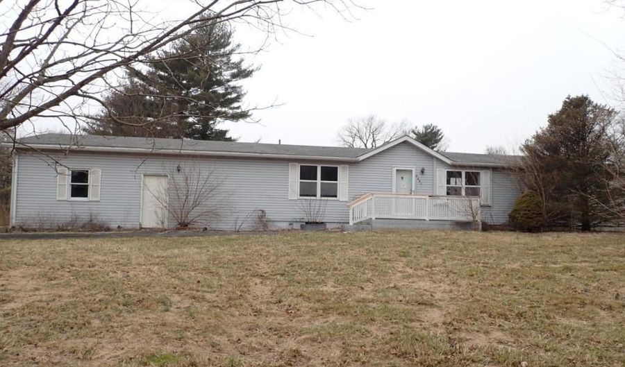 7305 Bethalto Rd, Bethalto, IL 62010 - 3 Beds, 2 Bath