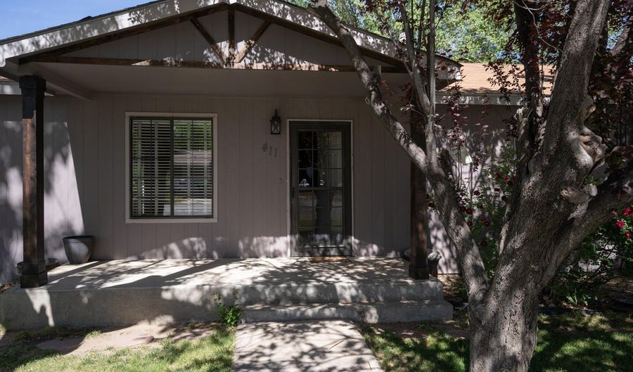 411 N CHURCH St, Bloomfield, NM 87413 - 3 Beds, 2 Bath