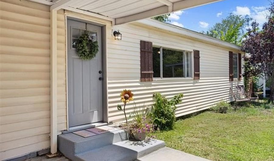 404 NE Avondale Ave, Bartlesville, OK 74006 - 3 Beds, 1 Bath