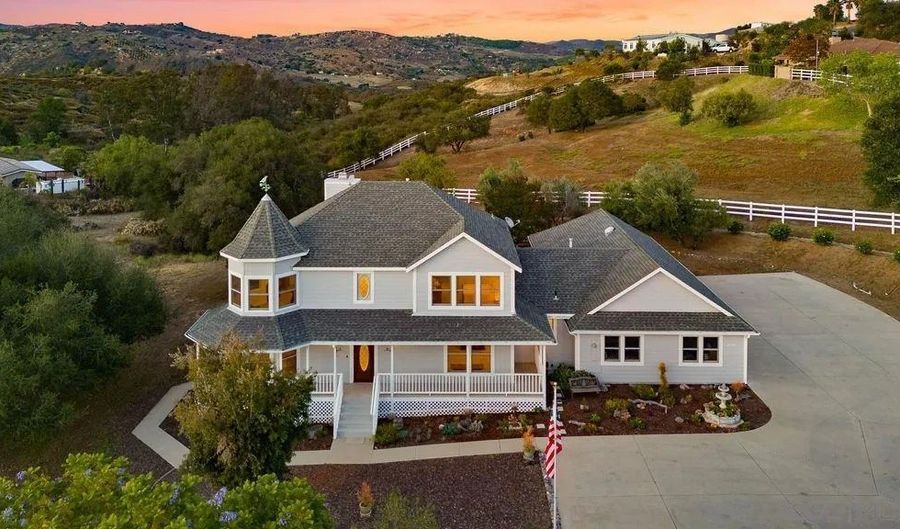 9856 W Lilac Rd, Escondido, CA 92026 - 3 Beds, 3 Bath