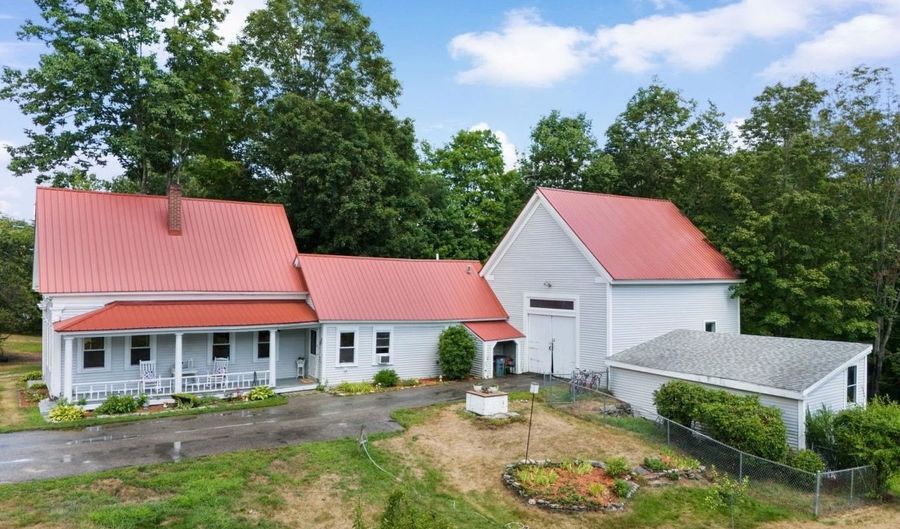 29 Harriman Rd, Raymond, NH 03077 - 3 Beds, 1 Bath