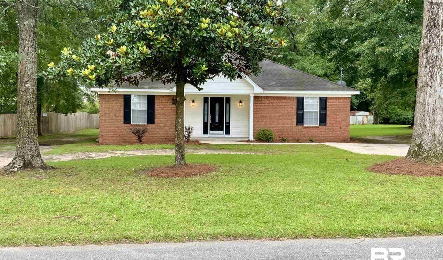 1006 Newport Pkwy, Bay Minette, AL 36507 - 3 Beds, 2 Bath