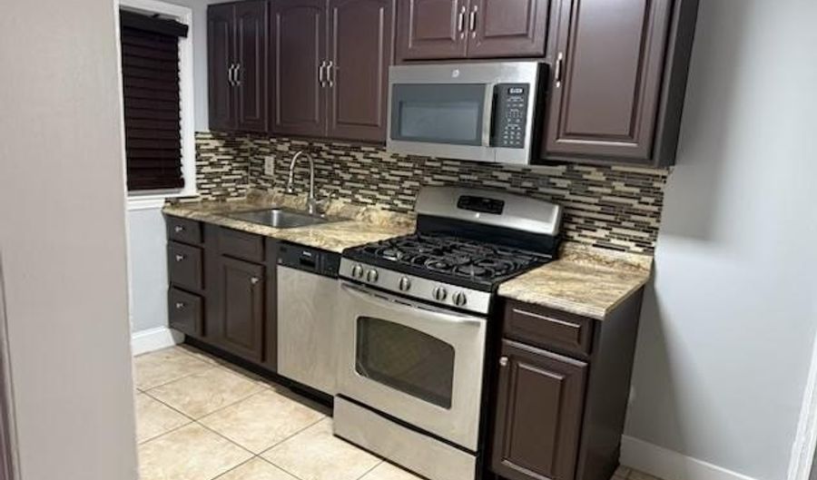 4760 HOMESDALE Ave, Baltimore, MD 21206 - 3 Beds, 2 Bath