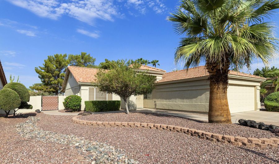 24420 S BOXWOOD Dr, Sun Lakes, AZ 85248 - 2 Beds, 2 Bath