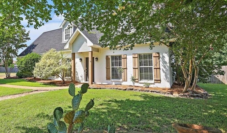 449 Abbey Woods, Brandon, MS 39047 - 4 Beds, 3 Bath