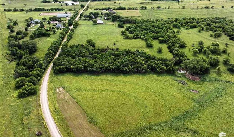 2558 Oat Rd, Abilene, KS 67410 - 0 Beds, 0 Bath