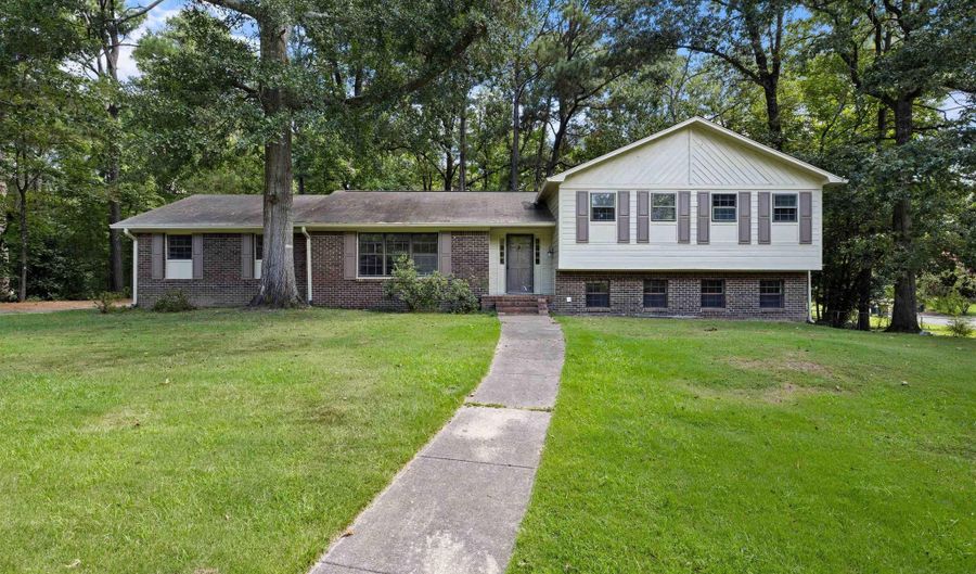 151 MISSION Dr, Alabaster, AL 35007 - 4 Beds, 3 Bath