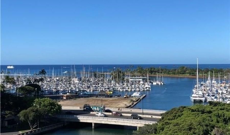 419 Atkinson Dr 1007, Honolulu, HI 96814 - 2 Beds, 1 Bath