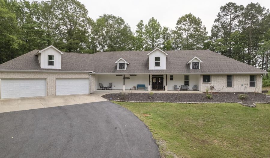 10820 W Sardis Rd, Bauxite, AR 72011 - 4 Beds, 4 Bath