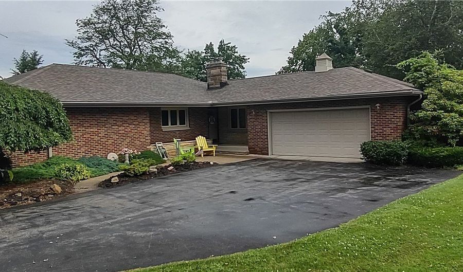 1648 Highland Ln, Ashtabula, OH 44004 - 4 Beds, 3 Bath