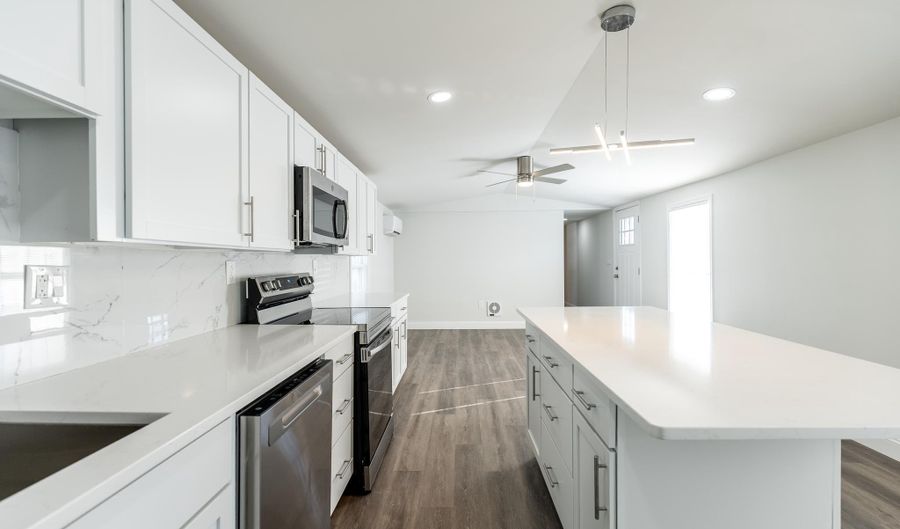 115 FIFTH St 40, Delaware City, DE 19706 - 3 Beds, 2 Bath