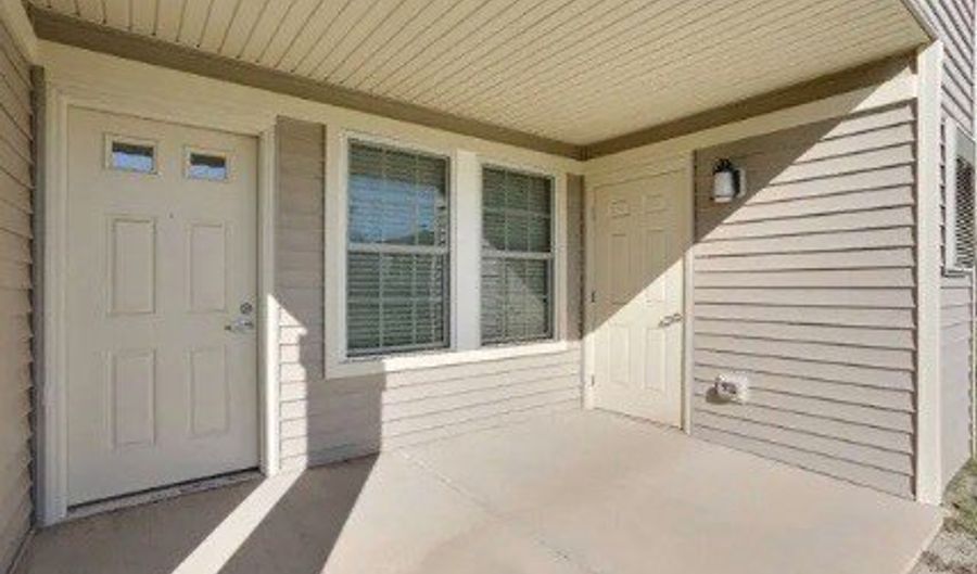 3524 Deer Lakes Dr, Amherst, NY 14228 - 2 Beds, 2 Bath