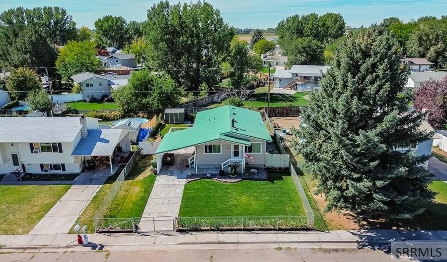 1530 Vernon Ave, Blackfoot, ID 83221 - 3 Beds, 2 Bath