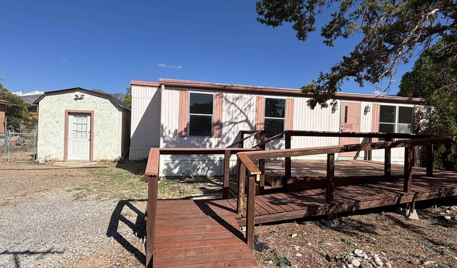 1402 Mobile Ct, Alamogordo, NM 88310 - 3 Beds, 1 Bath