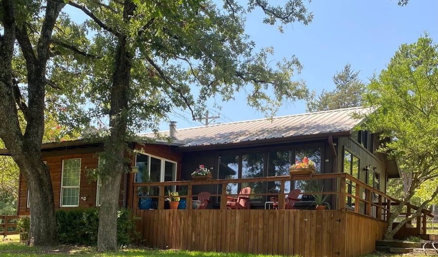 32 Rock House Rd, Bennington, OK 74723 - 1 Beds, 2 Bath