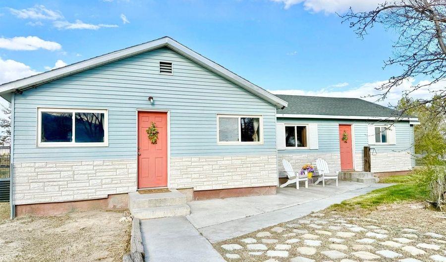 195 Pleasant Hill Dr, Battle Mountain, NV 89820 - 3 Beds, 2 Bath