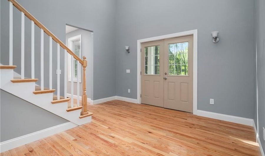 111 Cider Mill Rd, North Smithfield, RI 02896 - 3 Beds, 3 Bath