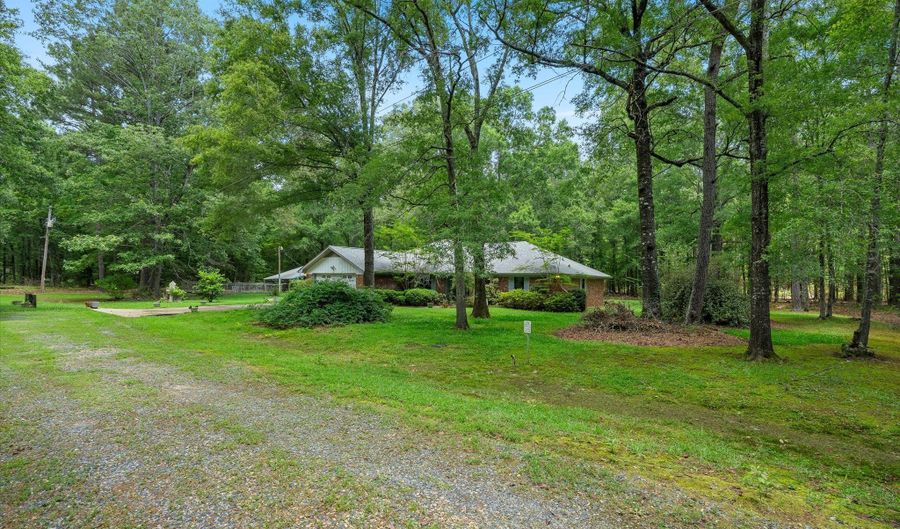 145 Cypress Grove Cir, Benton, LA 71006 - 3 Beds, 2 Bath