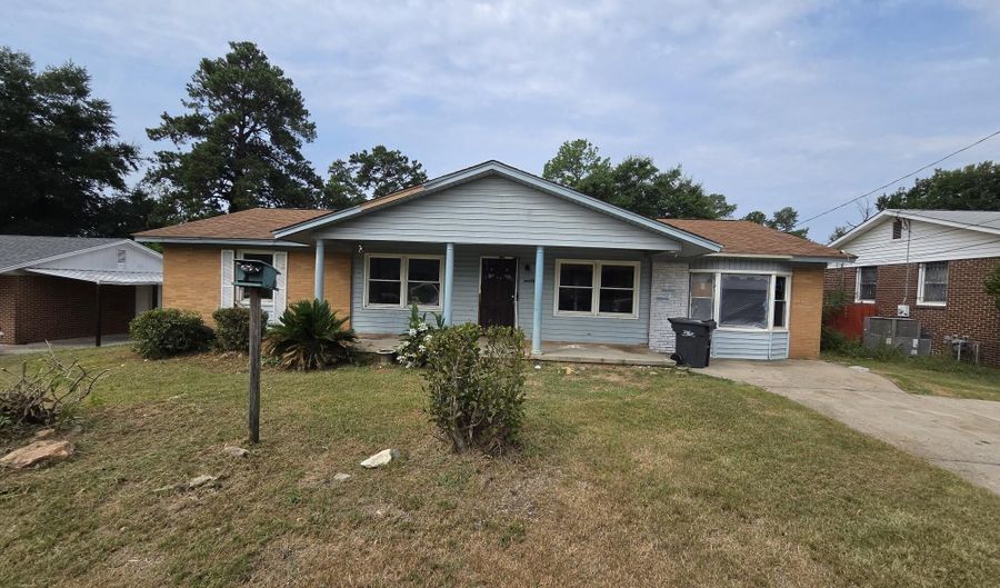 1709 Greenway Dr, Augusta, GA 30909 - 3 Beds, 2 Bath