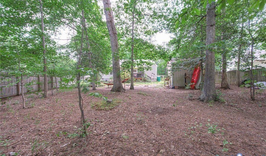 424 N James St, Ashland, VA 23005 - 3 Beds, 2 Bath