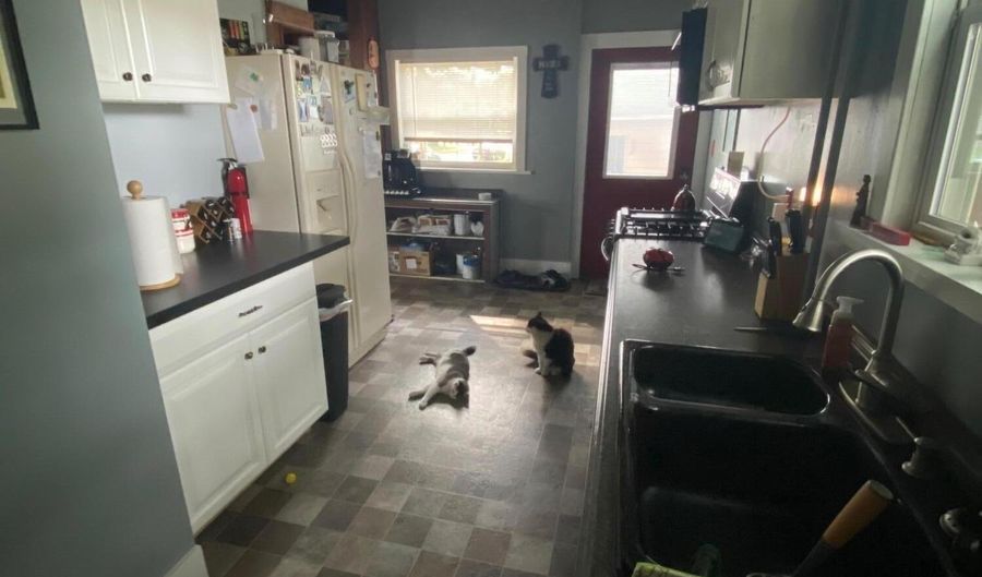 1716 First Ave, Altoona, PA 16602 - 3 Beds, 1 Bath