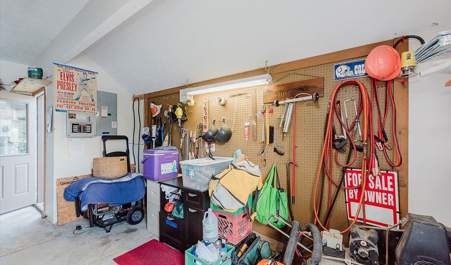 1260 Runningbrook Dr, Avon, IN 46123 - 3 Beds, 2 Bath