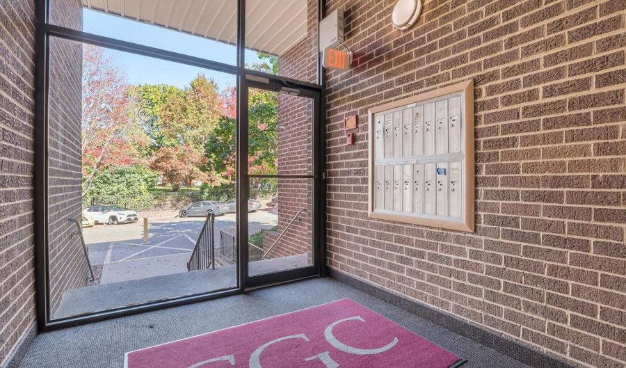 11242 CHERRY HILL Rd 1, Beltsville, MD 20705 - 3 Beds, 2 Bath