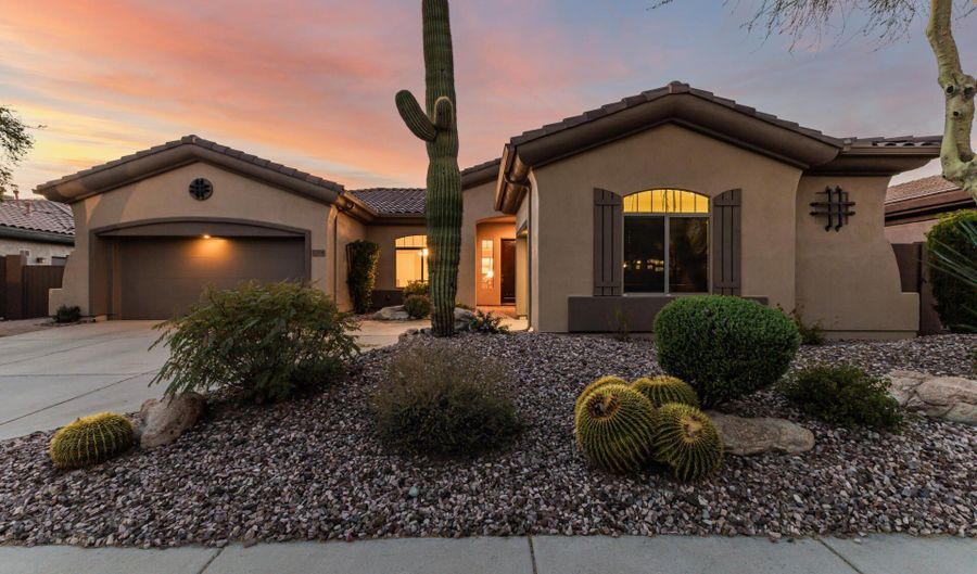 42008 N ANTHEM SPRINGS Rd, Anthem, AZ 85086 - 2 Beds, 3 Bath