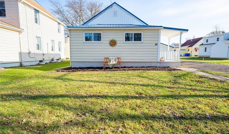 49 Lorain St, Angola, NY 14006 - 2 Beds, 1 Bath