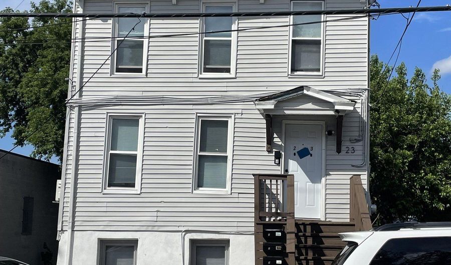 23 Benson St 3, Albany, NY 12206 - 2 Beds, 1 Bath