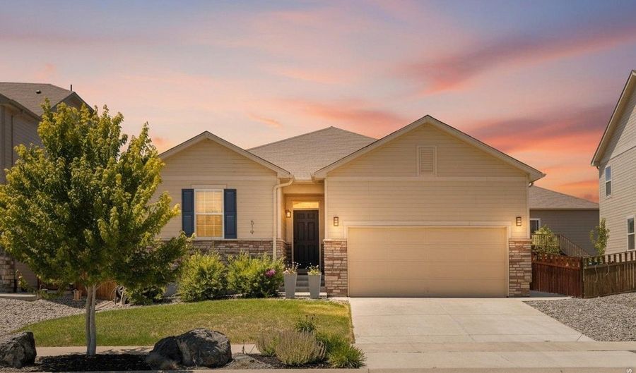 519 Hermosa St, Brighton, CO 80603 - 3 Beds, 2 Bath