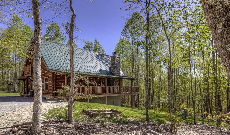 410 Ridge Circle Rd, Andersonville, TN 37705 - 3 Beds, 4 Bath