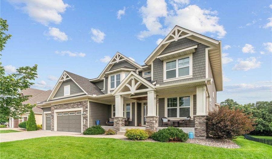 405 Riverside Cir, Anoka, MN 55303 - 5 Beds, 5 Bath