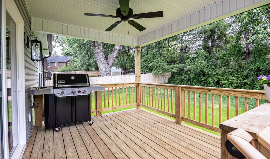 107 Springhill Dr, Bardstown, KY 40004 - 3 Beds, 2 Bath