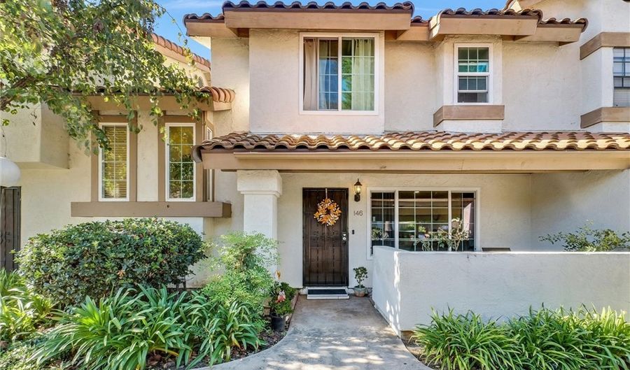 1651 S Juniper St 146, Escondido, CA 92025 - 3 Beds, 3 Bath