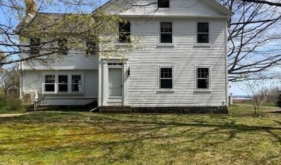 1983 Post Rd, Wells, ME 04090 - 4 Beds, 2 Bath