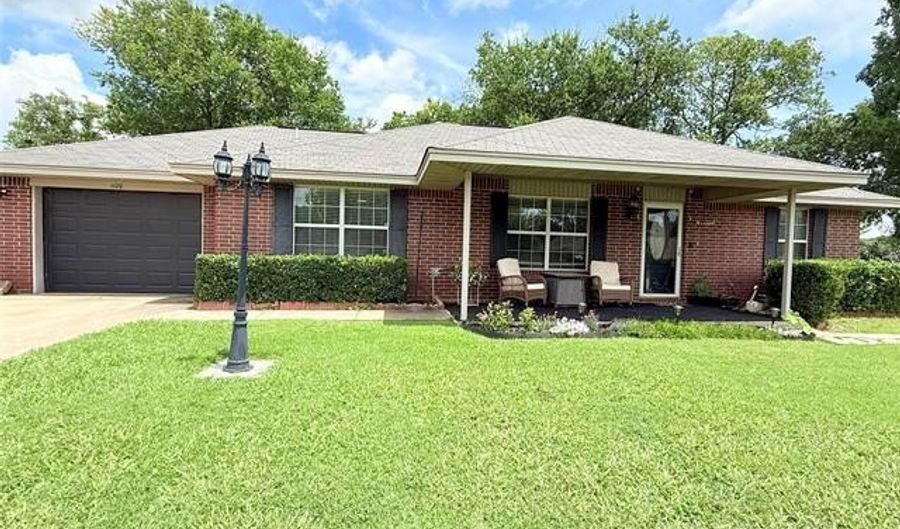 1120 G St SW, Ardmore, OK 73401 - 3 Beds, 2 Bath
