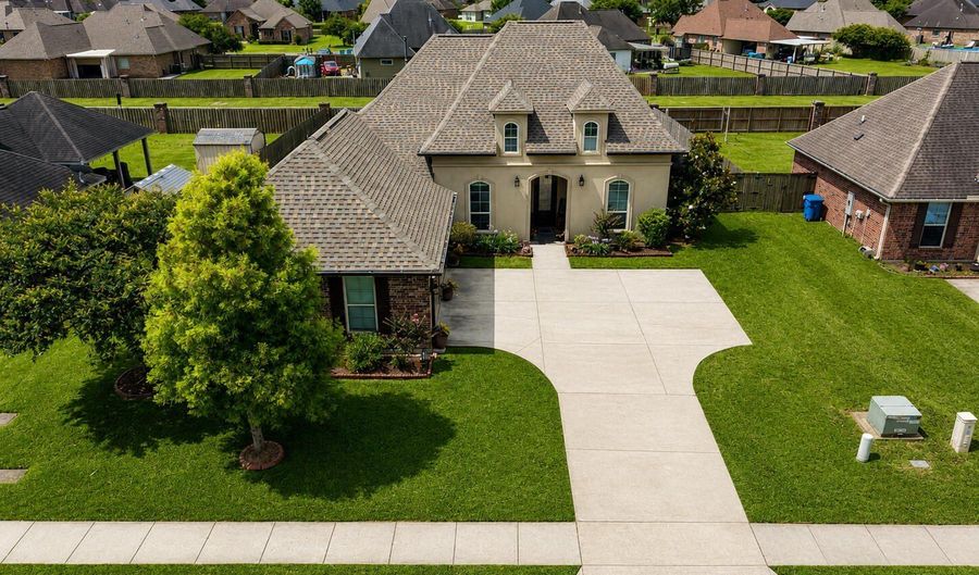 4515 Trial Dr, Addis, LA 70710 - 4 Beds, 3 Bath