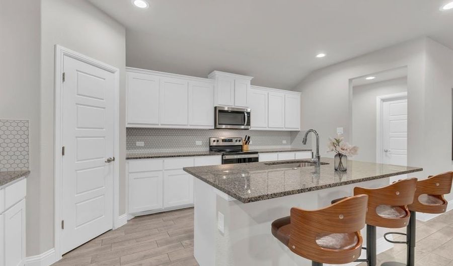 728 Golden Gate Park Rd, Alvarado, TX 76009 - 5 Beds, 3 Bath