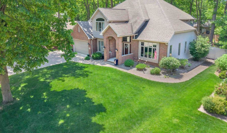 1501 S Weimar St, Appleton, WI 54915 - 4 Beds, 4 Bath