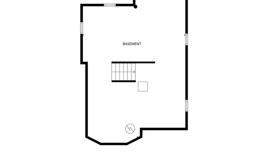 7 Wellington Ave, Newport, RI 02840 - 4 Beds, 3 Bath