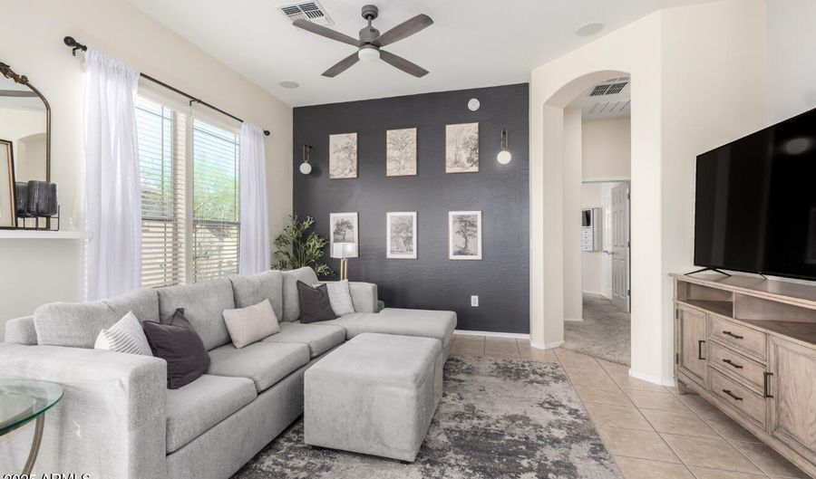 42424 N GAVILAN PEAK Pkwy 59212, Anthem, AZ 85086 - 2 Beds, 2 Bath