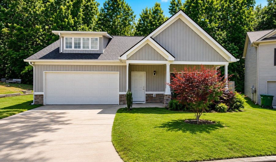785 Dawn Pl, Alto, GA 30510 - 3 Beds, 2 Bath