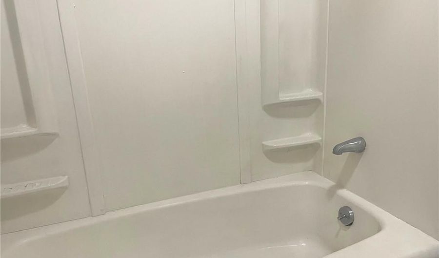 300 Smithfield Rd 30, North Providence, RI 02904 - 1 Beds, 1 Bath
