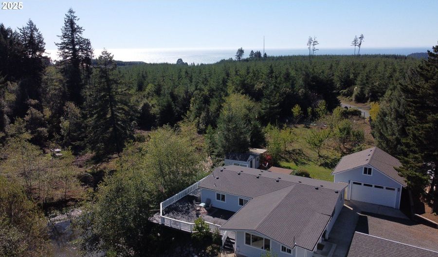 97040 Henderson, Brookings, OR 97415 - 3 Beds, 3 Bath